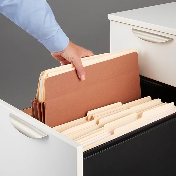 Staples® Reinforced File Pocket, 5.25" Expansion, Legal Size, Brown, 10/Box (ST418343) 4 Staples® Reinforced File Pocket, 5.25" Expansion, Legal Size, Brown, 10/Box (ST418343) - Image 2