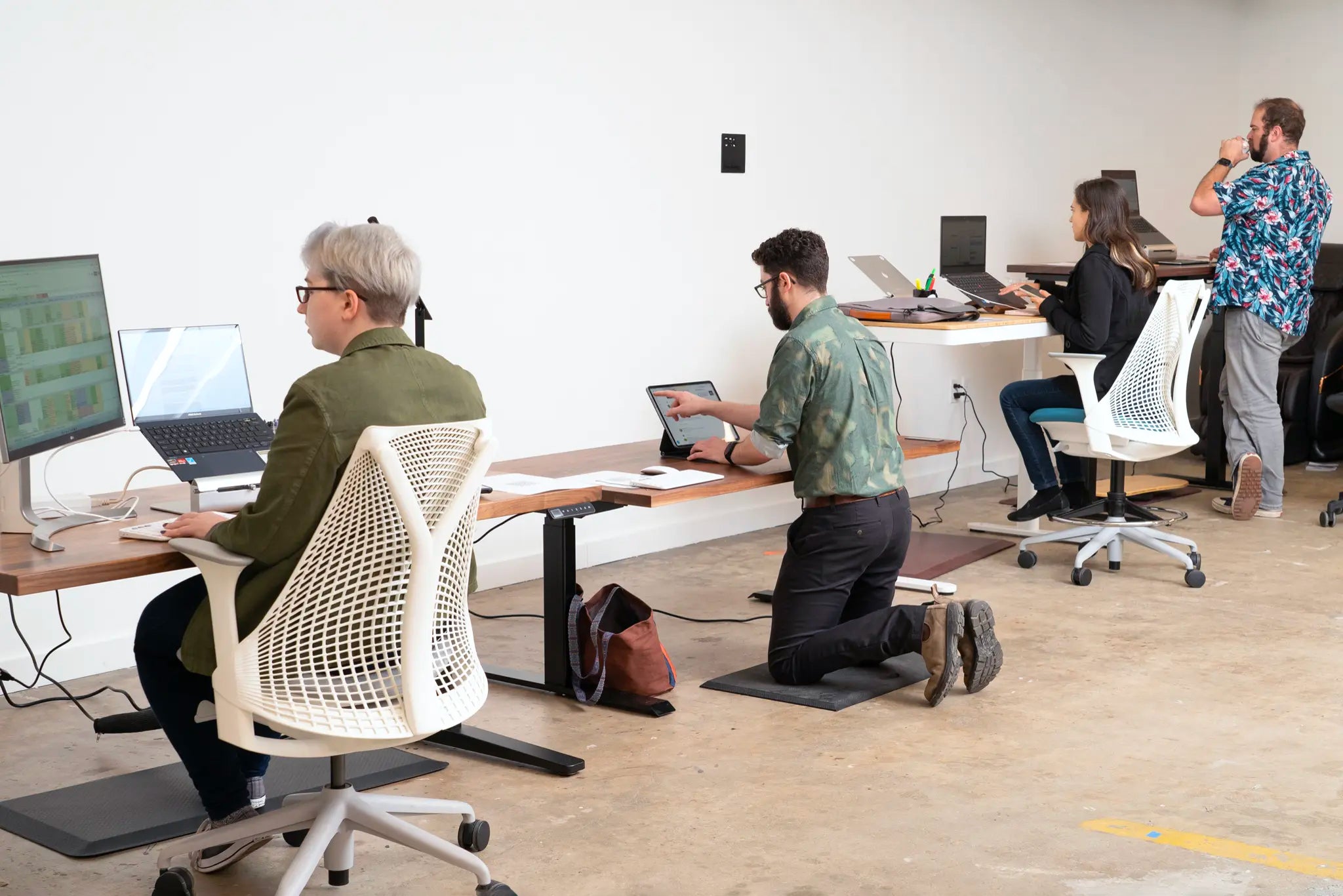 Bostitchy Store -Bostitchy Store homeofficesupplies 2048px standingdesks